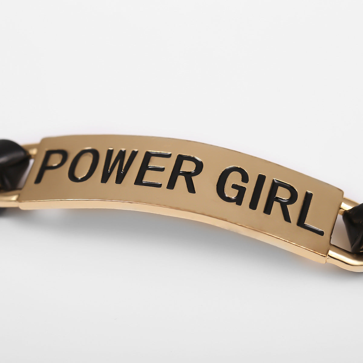 Geometrische PU-Kettenhalskette mit Buchstaben und quadratischem Anhänger