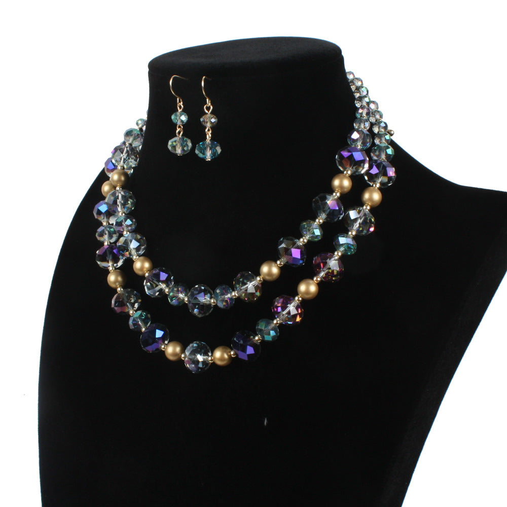 Simple multi-layered crystal necklace in vintage style