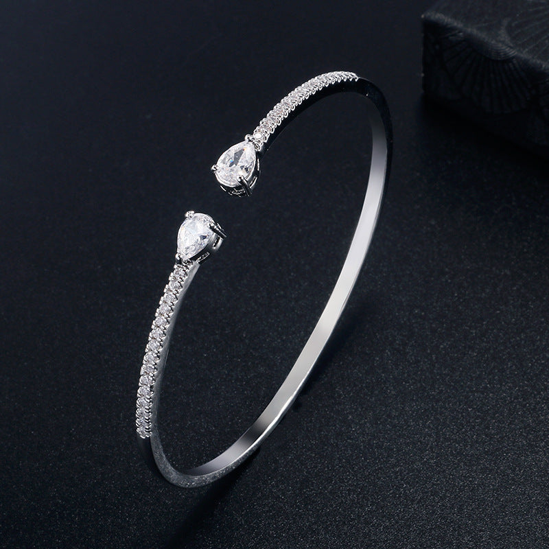 New luxury personalized fashion bracelet with multiple zircons