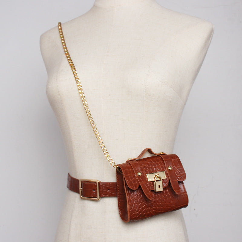 Vintage-Minitasche mit goldfarbener Schnalle und Verschluss
