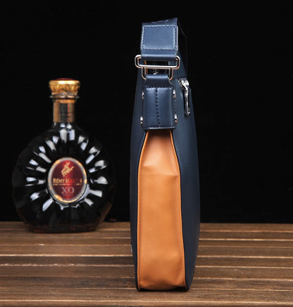 Lässig getragene Schultertasche