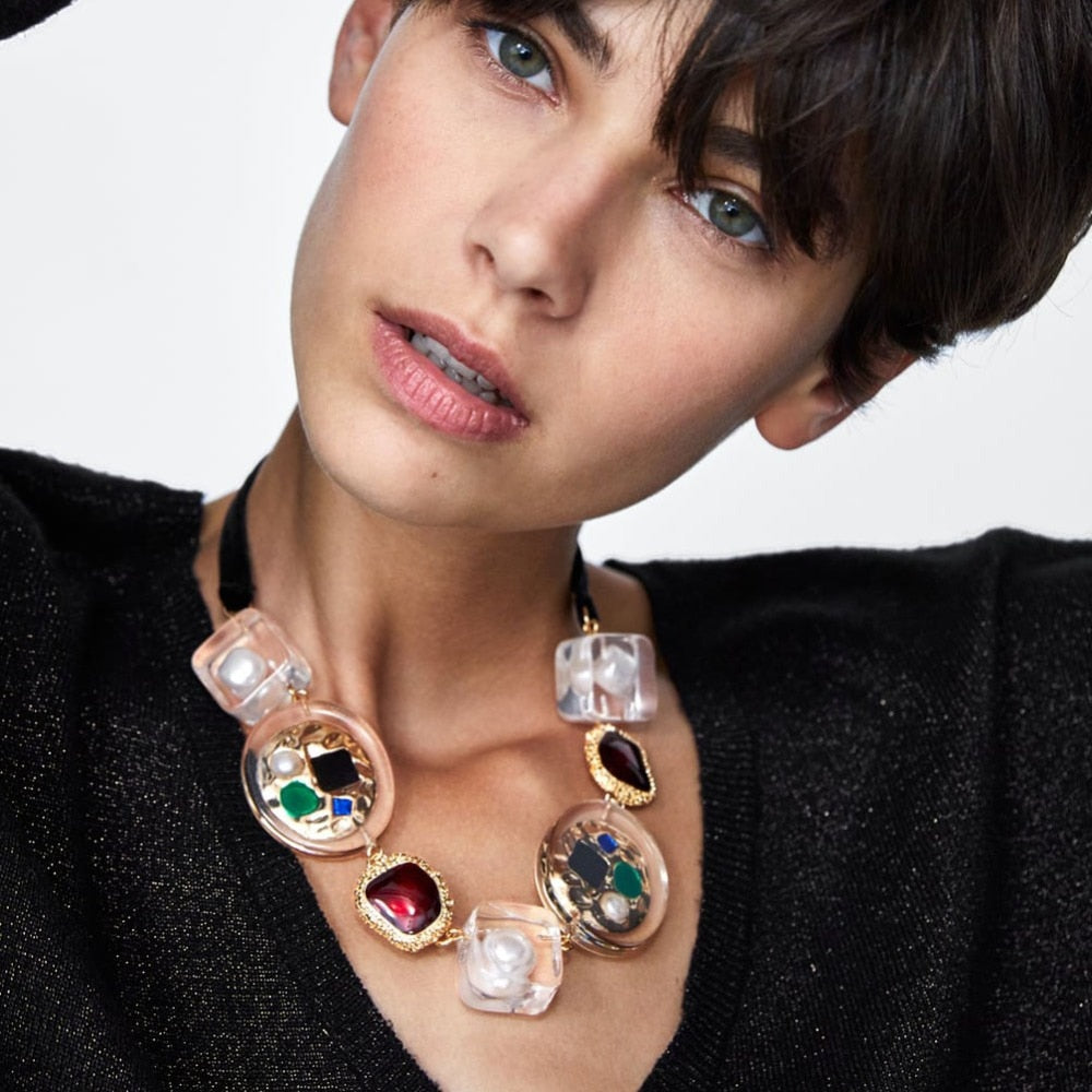 Halskette mit transparenter Stein-Kette