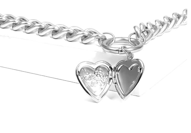 Metal heart choker necklace for women