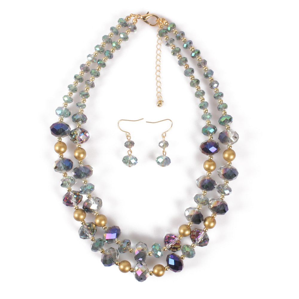 Simple multi-layered crystal necklace in vintage style