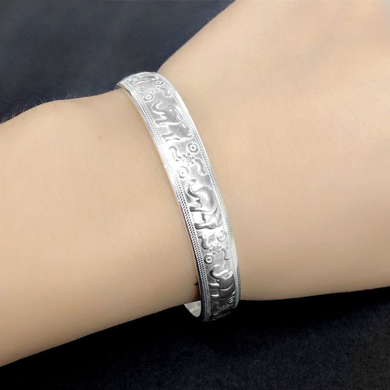 Elefantenarmband im ethnischen Stil, markantes Design