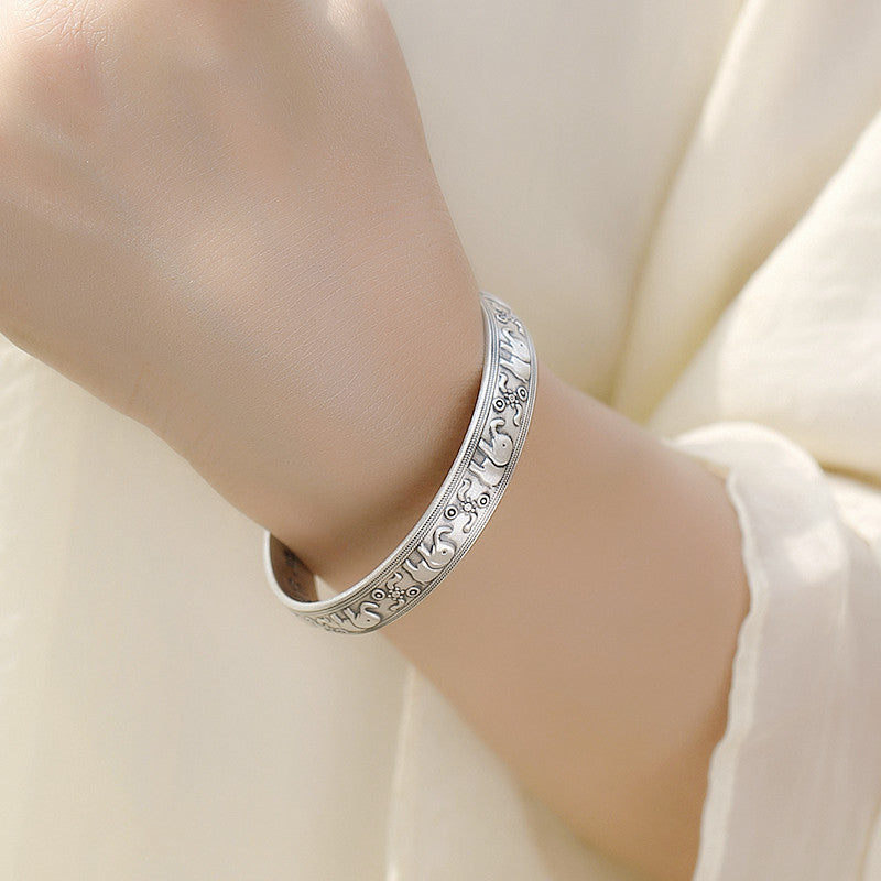 Elefantenarmband im ethnischen Stil, markantes Design