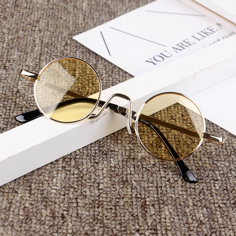Retro summer sunglasses, a personality statement
