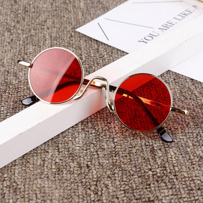 Retro summer sunglasses, a personality statement