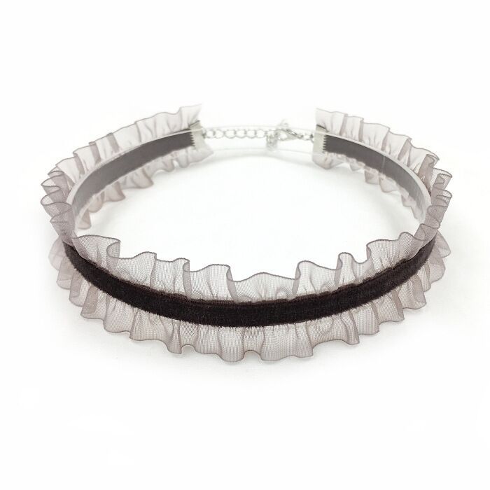 Gothic-Halskette mit mehrlagigen Kristallen und Spitzen-Design