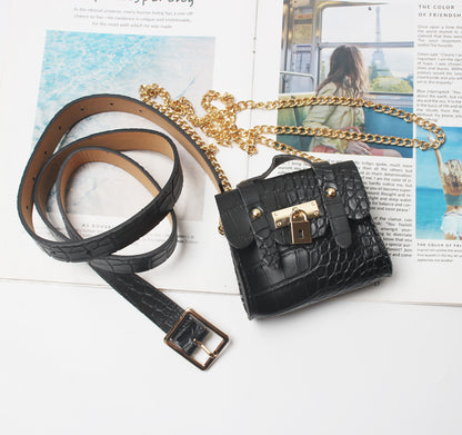 Vintage-Minitasche mit goldfarbener Schnalle und Verschluss