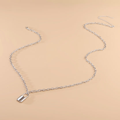 Modische Taillenkette aus Titanstahl mit Schlossanhänger