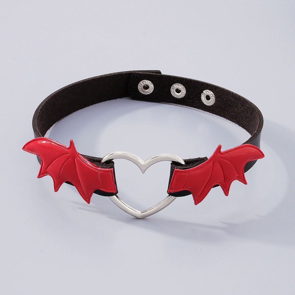 Gothic-Punk-Choker mit Vampirherz und Flügeln
