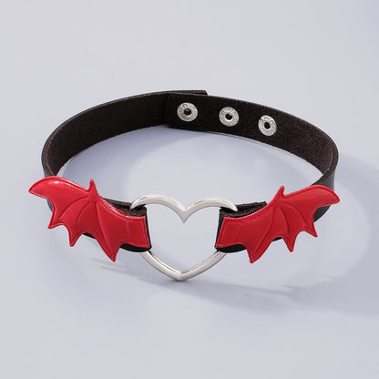 Gothic-Punk-Choker mit Vampirherz und Flügeln