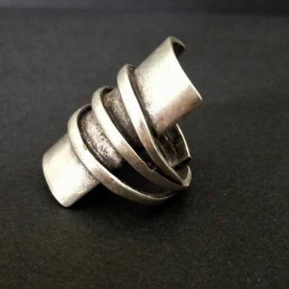 Retro-Ring mit übergroßem Kreis, individueller ethnischer Stil, geometrisches Design