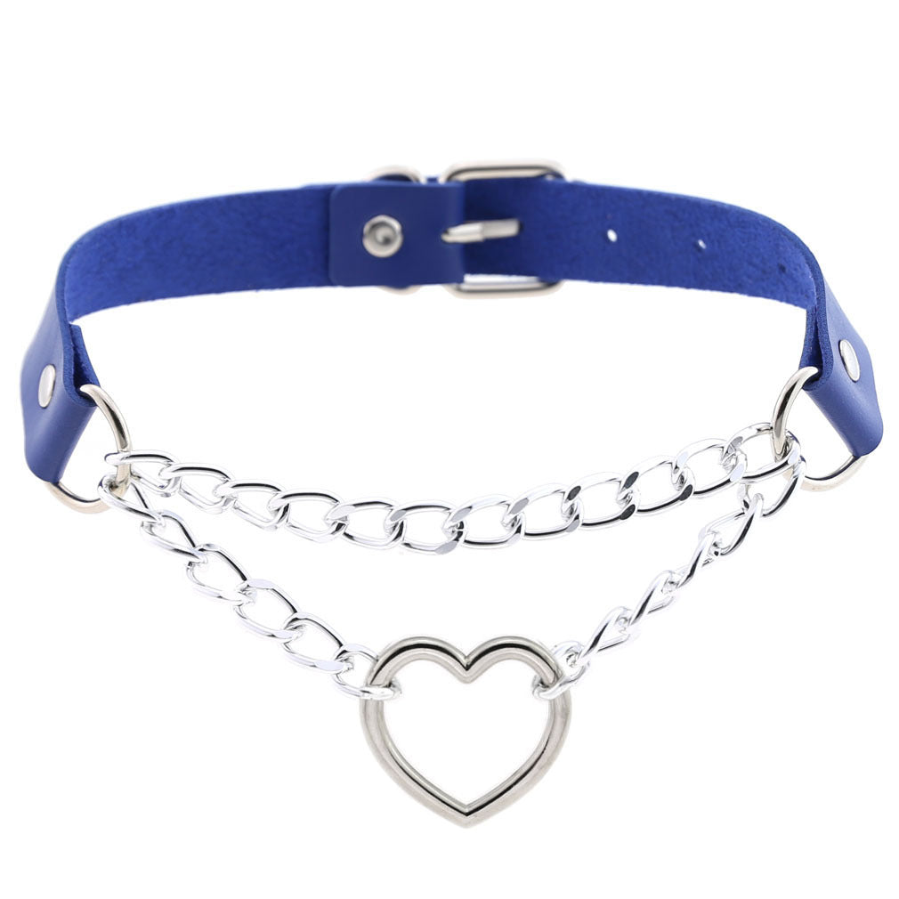 Modischer Damen-Choker mit herzförmigem Lederanhänger und Kette