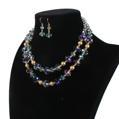 Simple multi-layered crystal necklace in vintage style