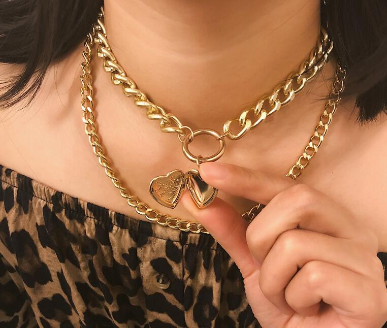 Metal heart choker necklace for women