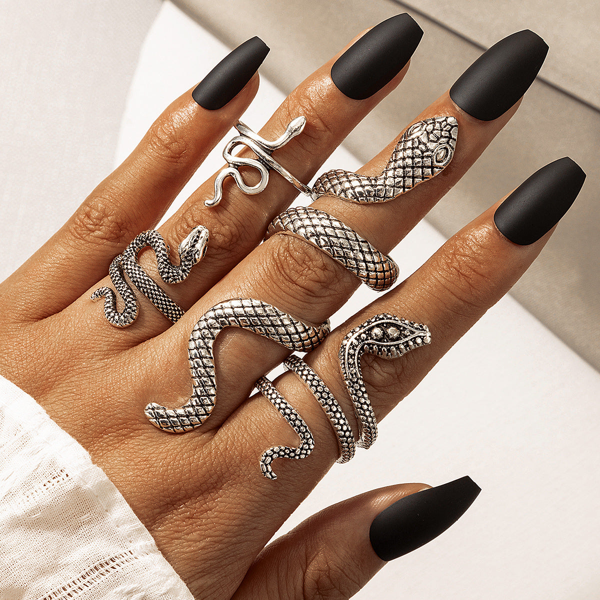 Punk men's ring set with snake motif, 4 pieces