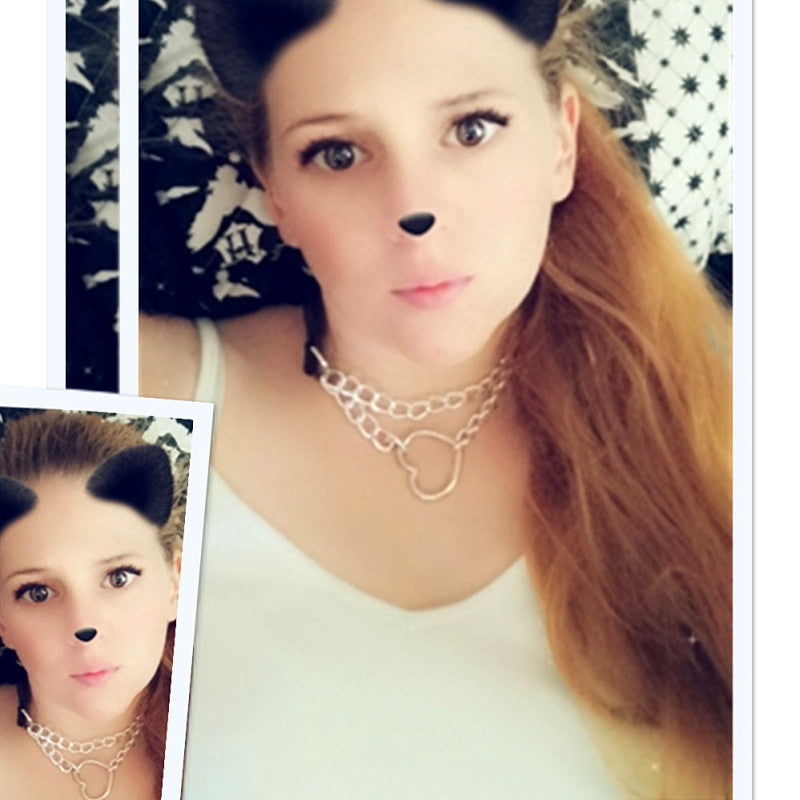 Modischer Damen-Choker mit herzförmigem Lederanhänger und Kette