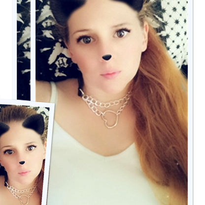 Modischer Damen-Choker mit herzförmigem Lederanhänger und Kette