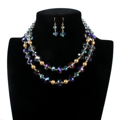 Simple multi-layered crystal necklace in vintage style