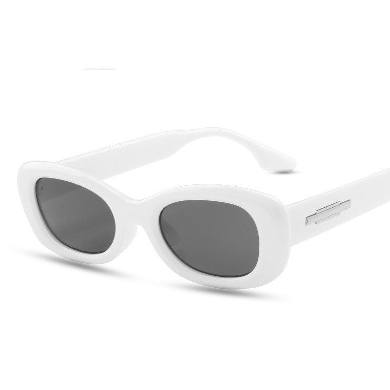 Neue Netflix Mini Sonnenbrille Statement Trend