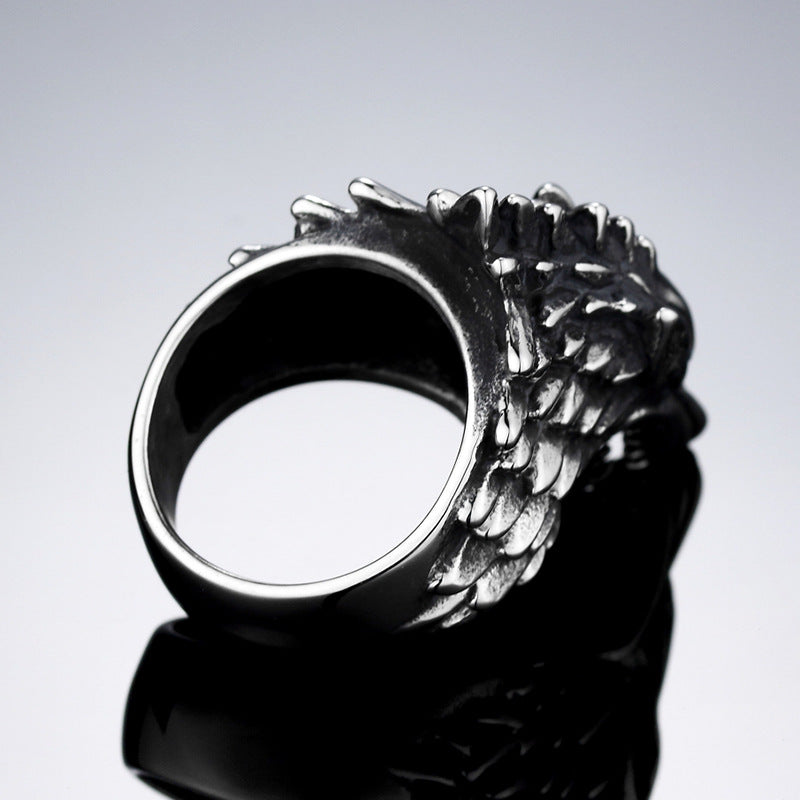 Men's ring made of titanium steel with wolf's head, striking designer ring