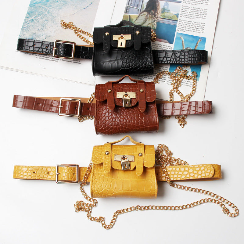 Vintage-Minitasche mit goldfarbener Schnalle und Verschluss