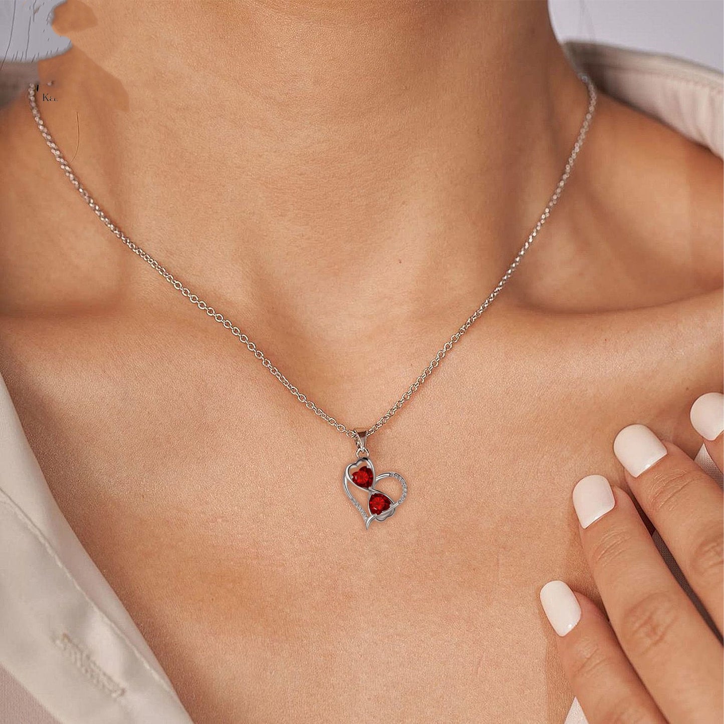 Modische Halskette mit Unendlichkeits-Herzanhänger