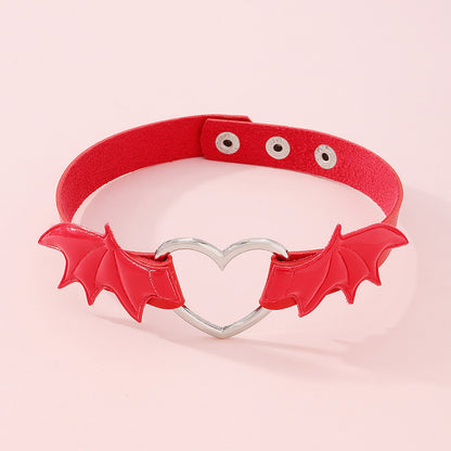 Gothic-Punk-Choker mit Vampirherz und Flügeln