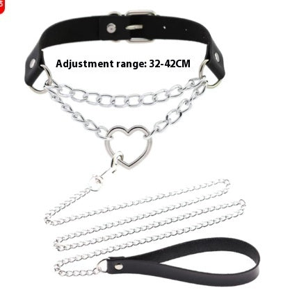 Modischer Damen-Choker mit herzförmigem Lederanhänger und Kette