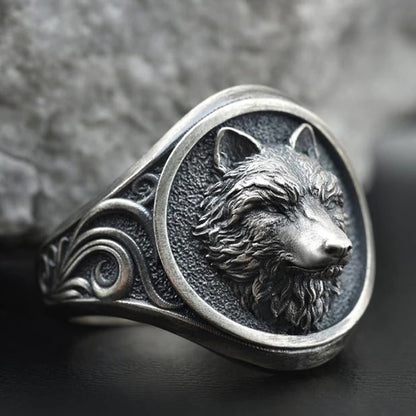 Klassischer Herrenring mit Wolfskopf, markantes Trend-Design, modischer Schmuck