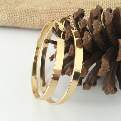 Large women's hoop earrings in European and American style