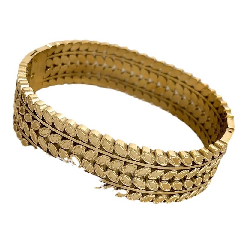 Einzigartiges Edelstahlarmband im Boho-Stil mit breiter Öffnung und Blattdesign