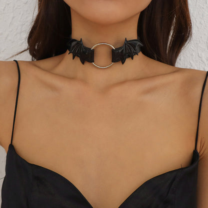Gothic-Punk-Choker mit Vampirherz und Flügeln